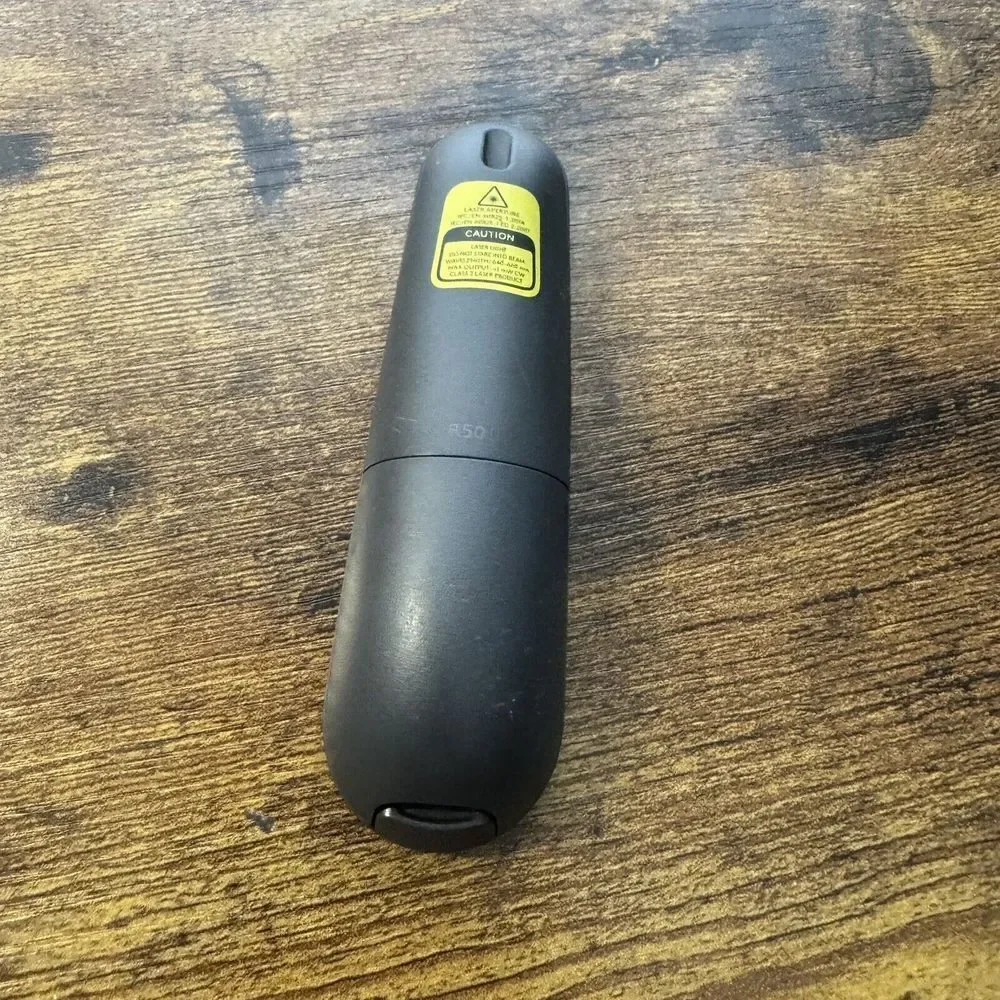 Logitech R500 Laser‎ Pointer Presenter Bluetooth & USB Presentation